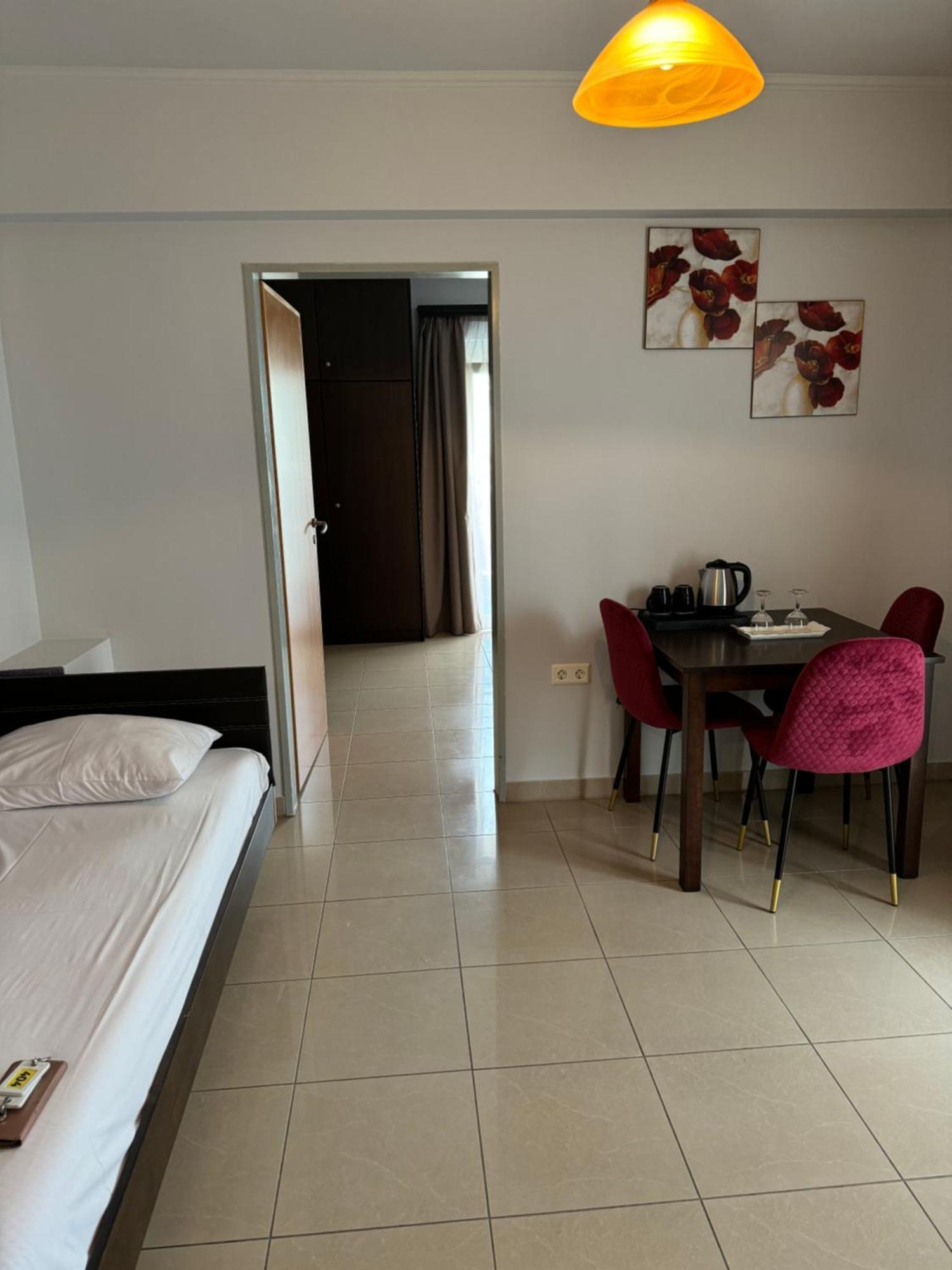 Comfort Hotel Apartments Rhodes City Екстер'єр фото