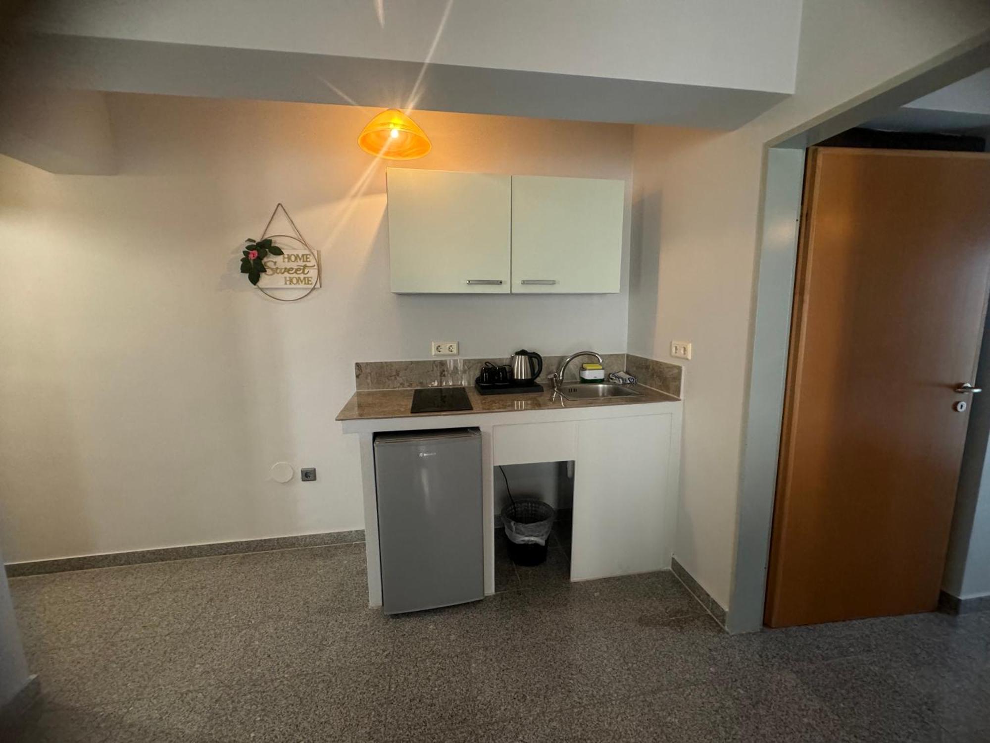 Comfort Hotel Apartments Rhodes City Екстер'єр фото