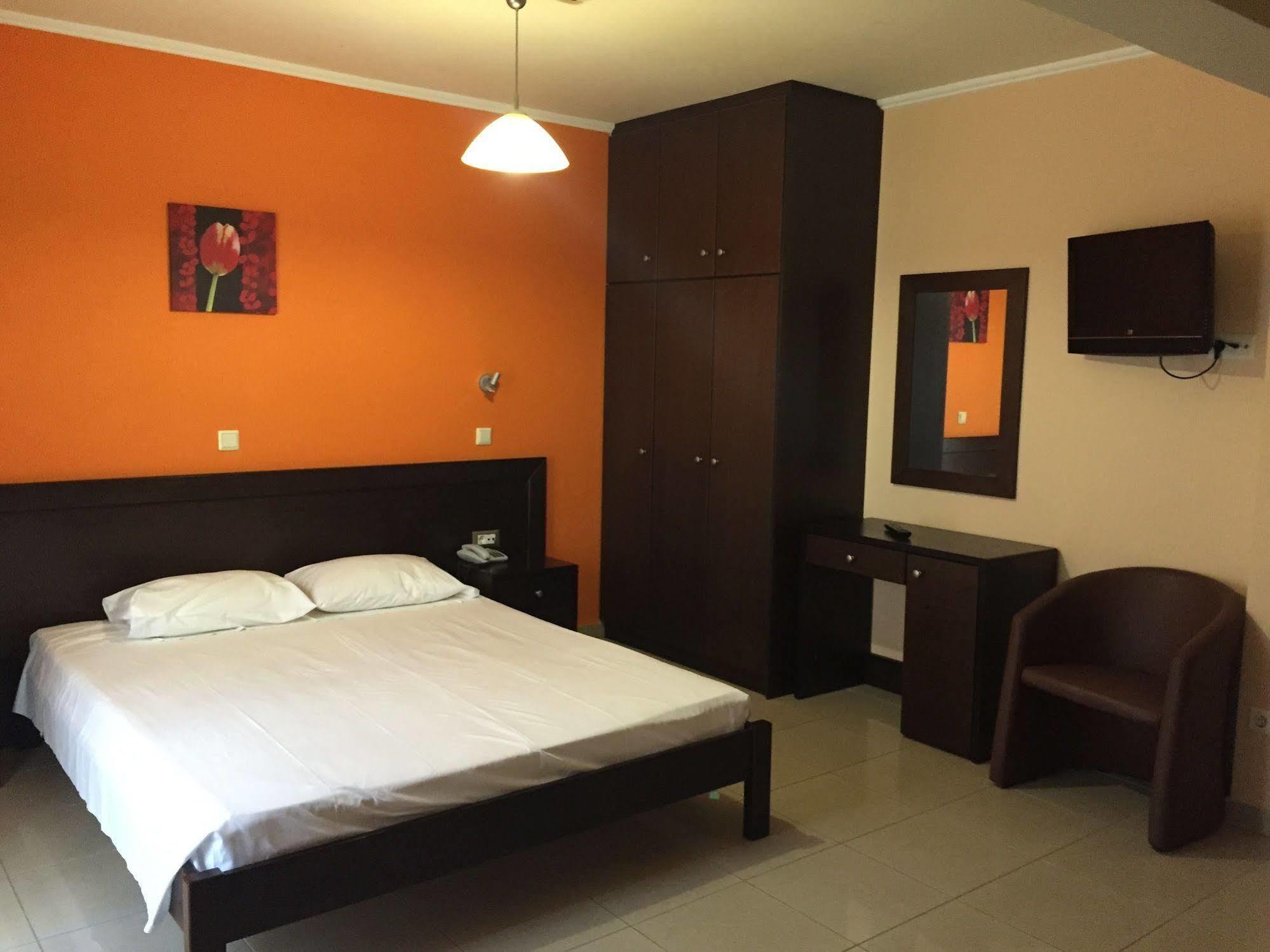 Comfort Hotel Apartments Rhodes City Екстер'єр фото